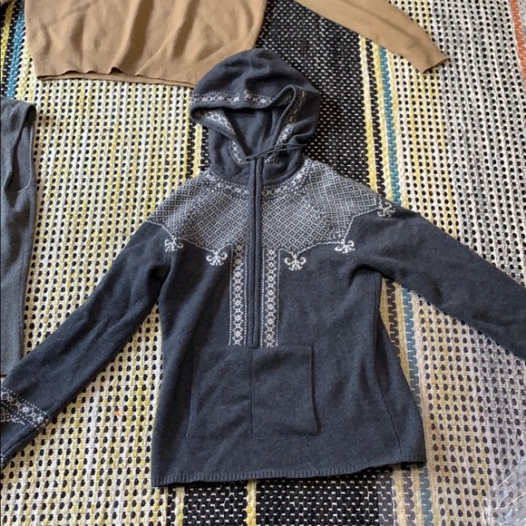 Cashmere tops, sold as lot or individual - Picture 3 of 7